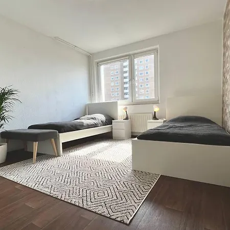 Maisonette Penthouse Laatzen - 5 Min To Messe * ハノーファー