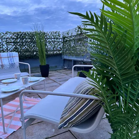 アパート Maisonette Penthouse Laatzen - 5 Min To Messe *