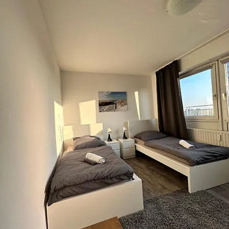Maisonette Penthouse Laatzen - 5 Min To Messe アパート ハノーファー