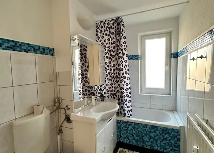Maisonette Penthouse Laatzen - 5 Min To Messe דירה *