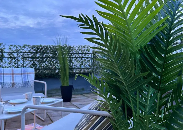 Maisonette Penthouse Laatzen - 5 Min To Messe דירה