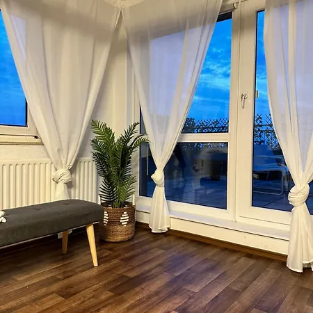 Maisonette Penthouse Laatzen - 5 Min To Messe Apartmán *